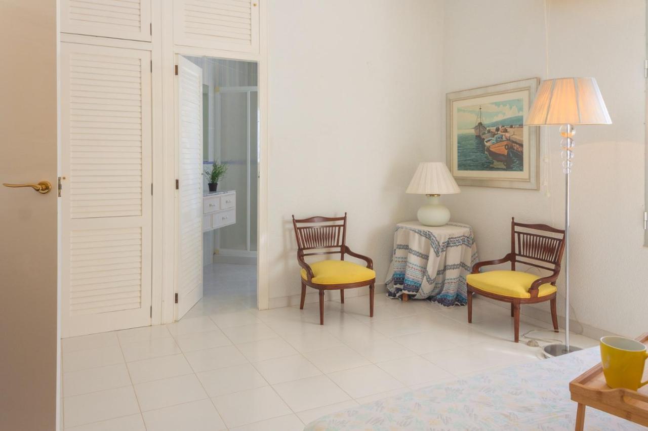 Magnifica Villa Aireola Frente Al Mar 베니카씸 외부 사진