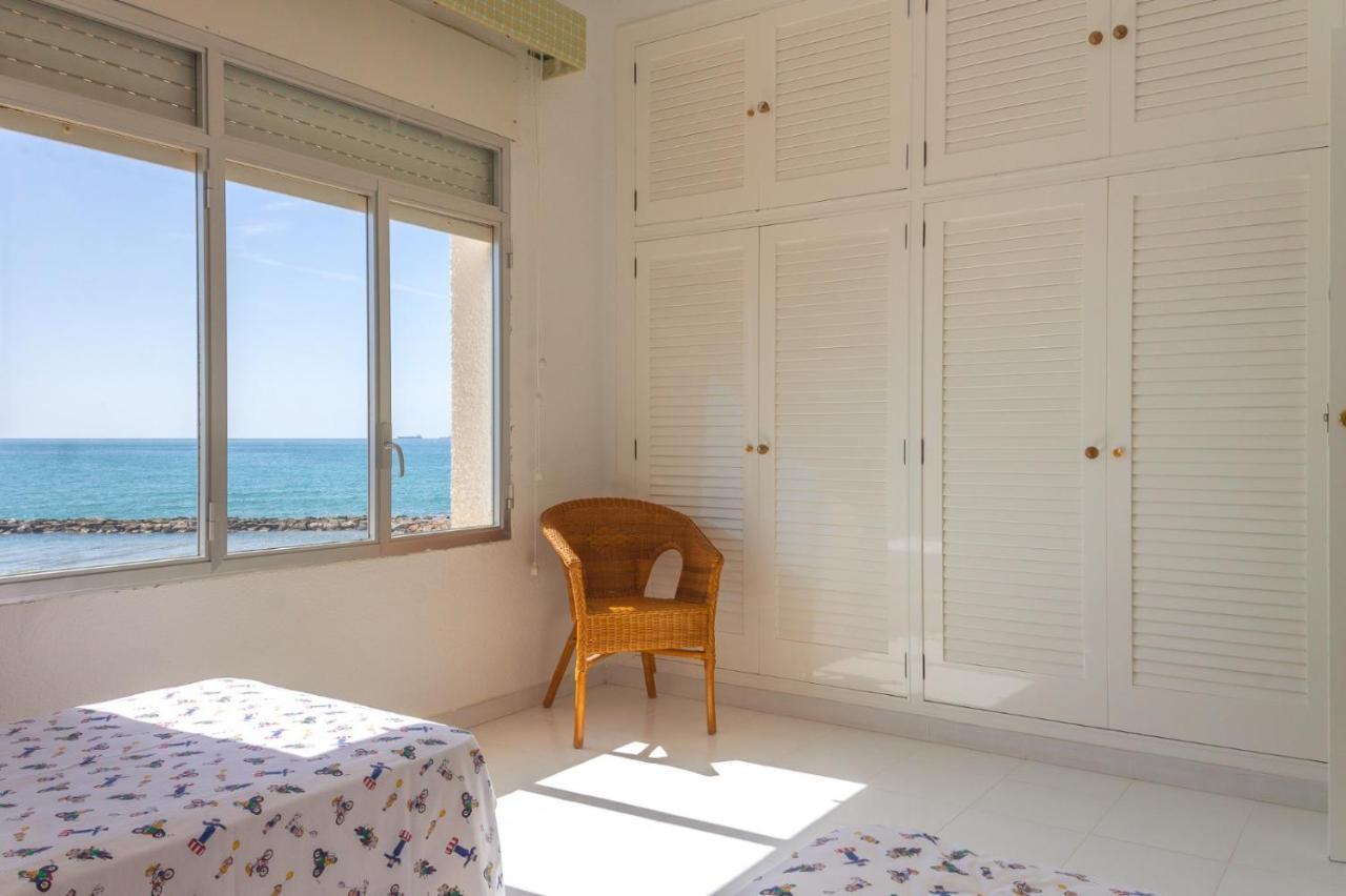 Magnifica Villa Aireola Frente Al Mar 베니카씸 외부 사진