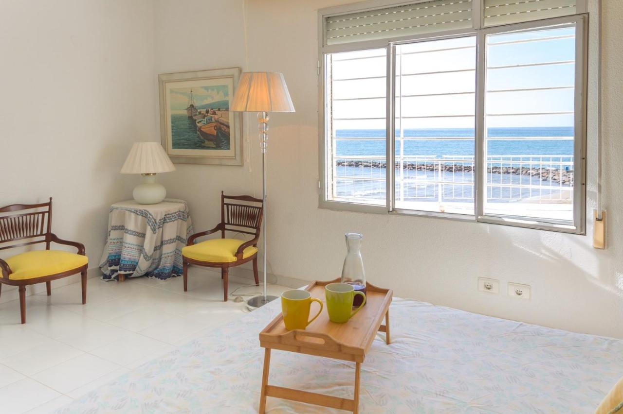 Magnifica Villa Aireola Frente Al Mar 베니카씸 외부 사진