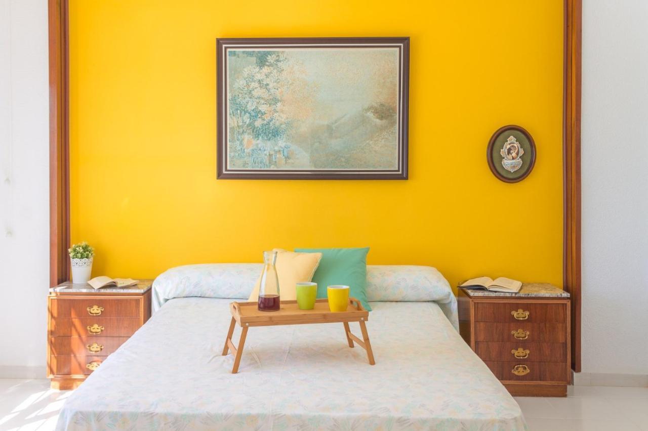 Magnifica Villa Aireola Frente Al Mar 베니카씸 외부 사진