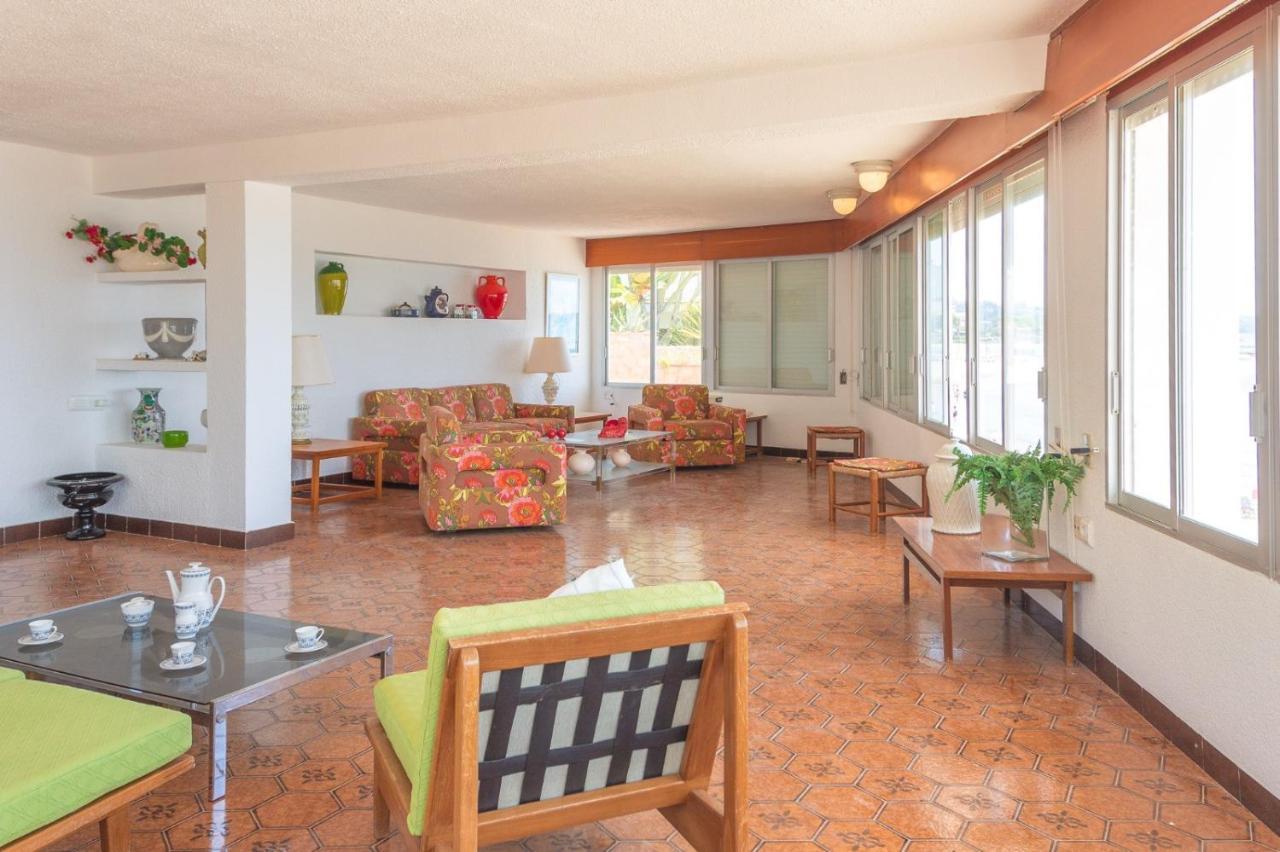 Magnifica Villa Aireola Frente Al Mar 베니카씸 외부 사진